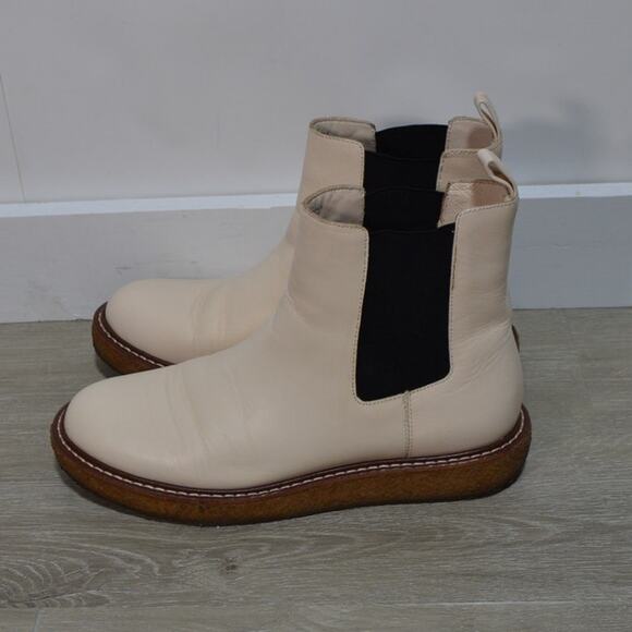 J. Crew Crepe-sole Pull-on Boot Woman's Leather Dusty Ivory Size 8.5 - Picture 3 of 8